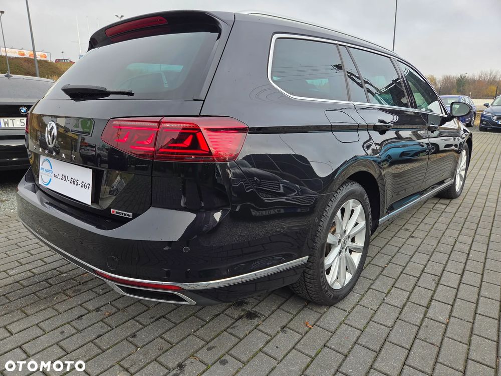 Volkswagen Passat 2.0 TDI Bi-Turbo BMT 4Mot Highline DSG - 9