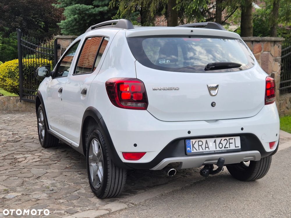 Dacia Sandero Stepway TCe 90 (S&S) Celebration - 16