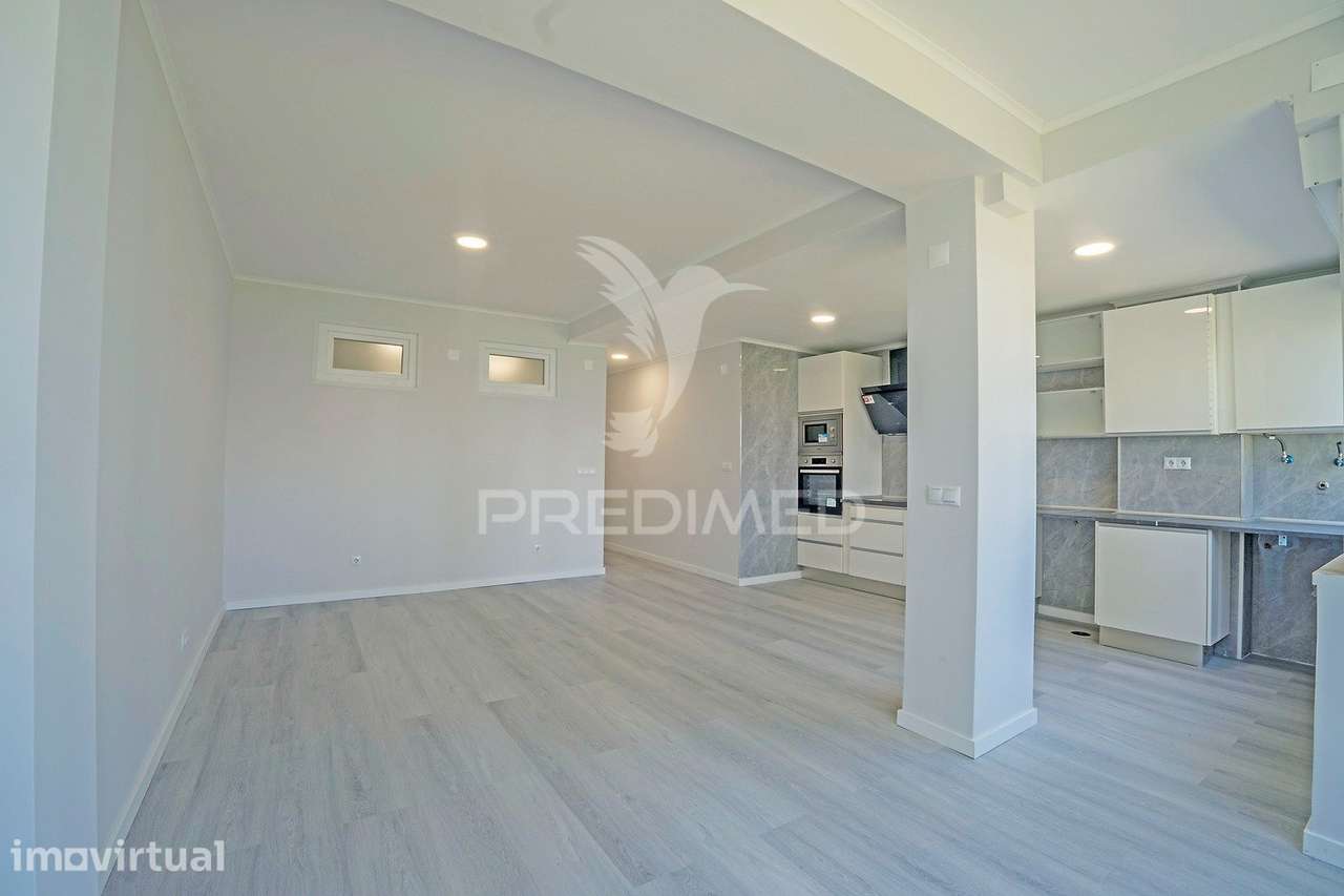 Apartamento T2 Totalmente Remodelado em Oeiras - Grande imagem: 5/25