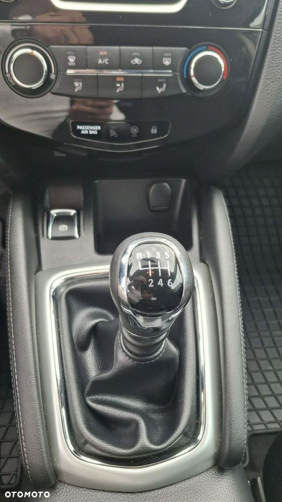 Nissan Qashqai - 15