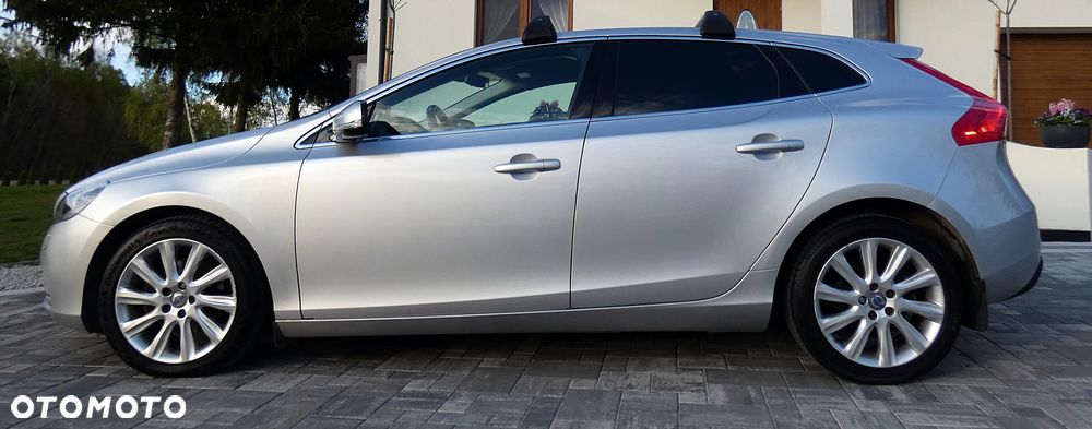 Volvo V40 D2 Summum - 9