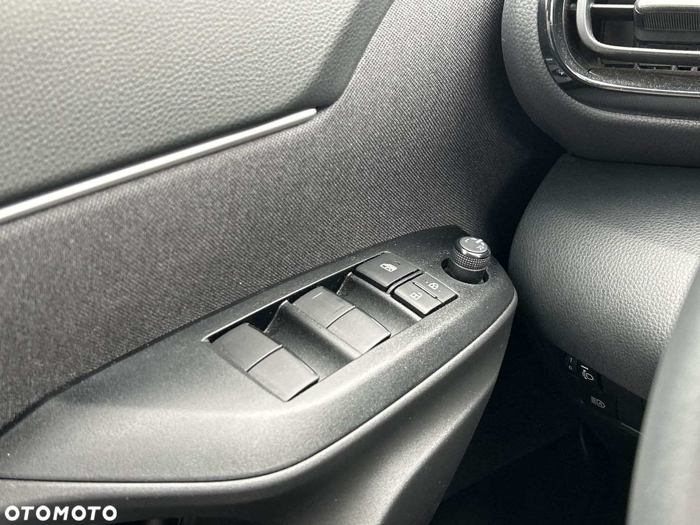 Toyota Yaris Cross - 20