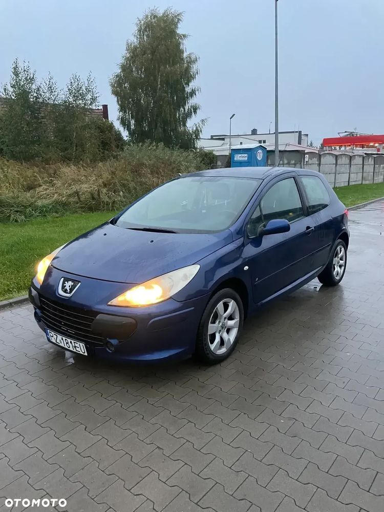 Peugeot 307 - 1