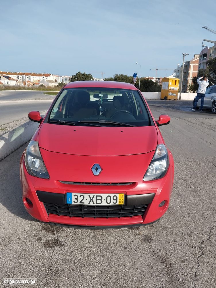 Renault Clio 1.5 dCi Auto-Escola - 4