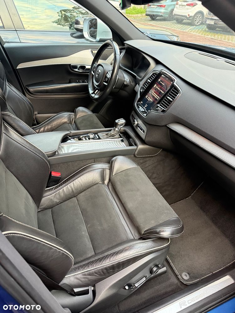Volvo XC 90 D5 AWD R-Design 7os - 10