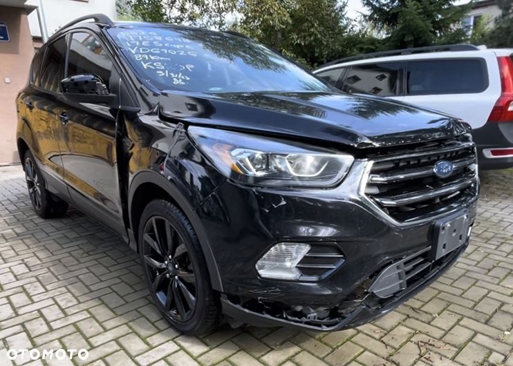 Ford Kuga - 22
