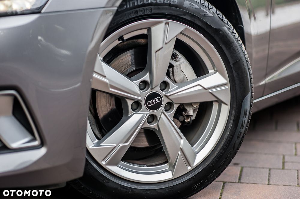 Audi A6 Avant 2.0 TDI ultra S tronic - 11