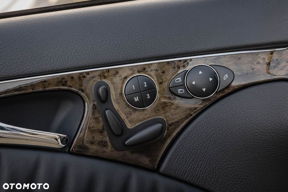 Mercedes-Benz Klasa E 500 4-Matic T Avantgarde - 24