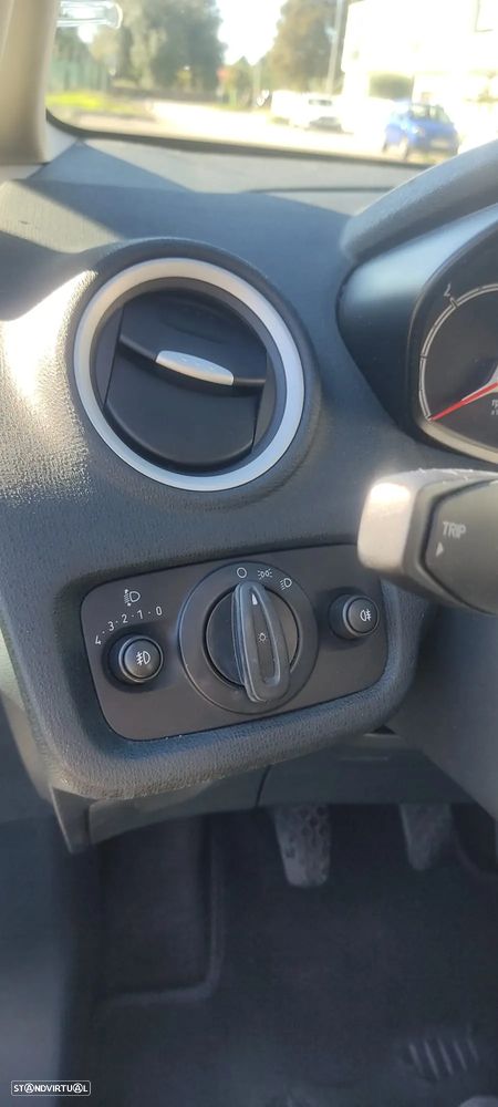 Ford Fiesta 1.6 TDCi ECOnetic - 10