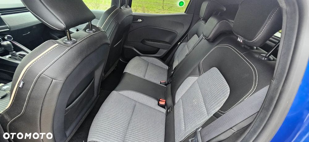 Renault Clio - 12
