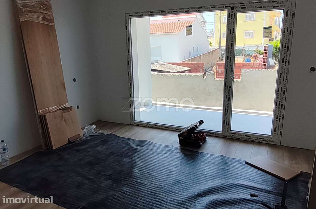 Moradia Geminada T3 Nova com Piscina - Quinta das Laranjeiras - Grande imagem: 4/17