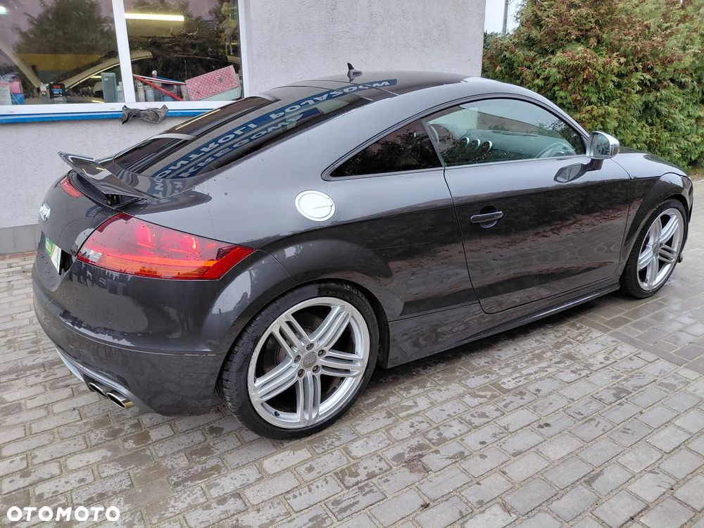Audi TT S Coupé - 8