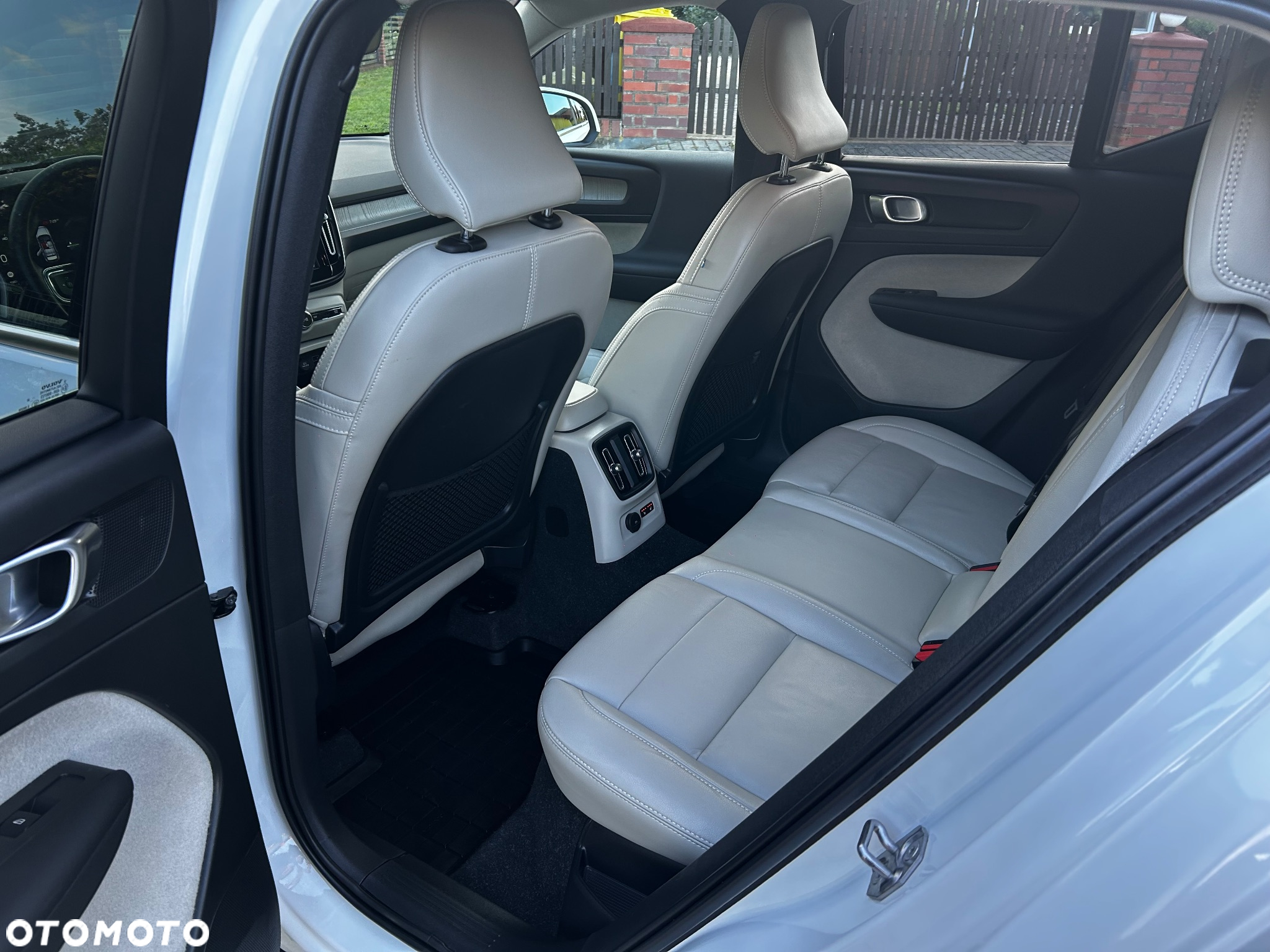 Volvo XC 40 - 23
