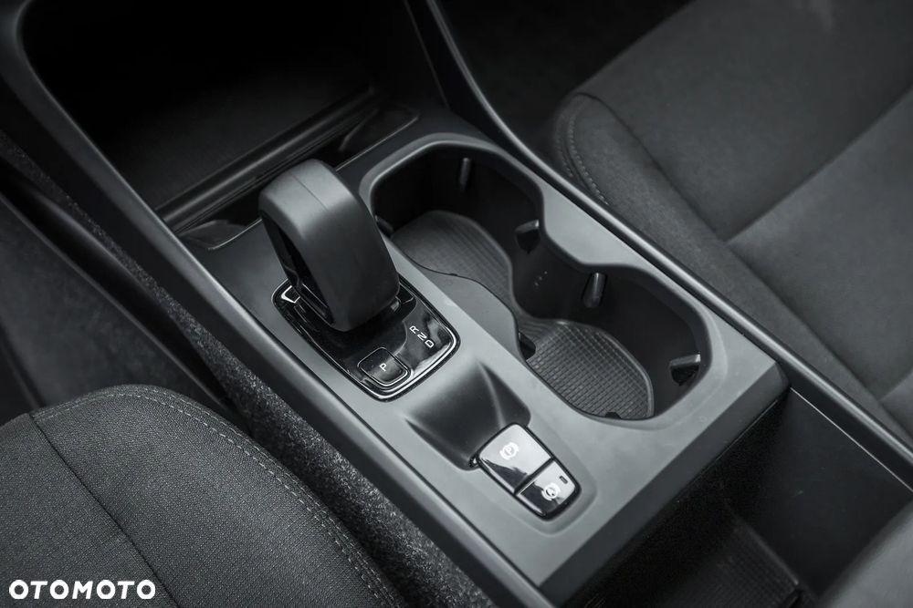 Volvo XC 40 T3 Momentum Core - 26