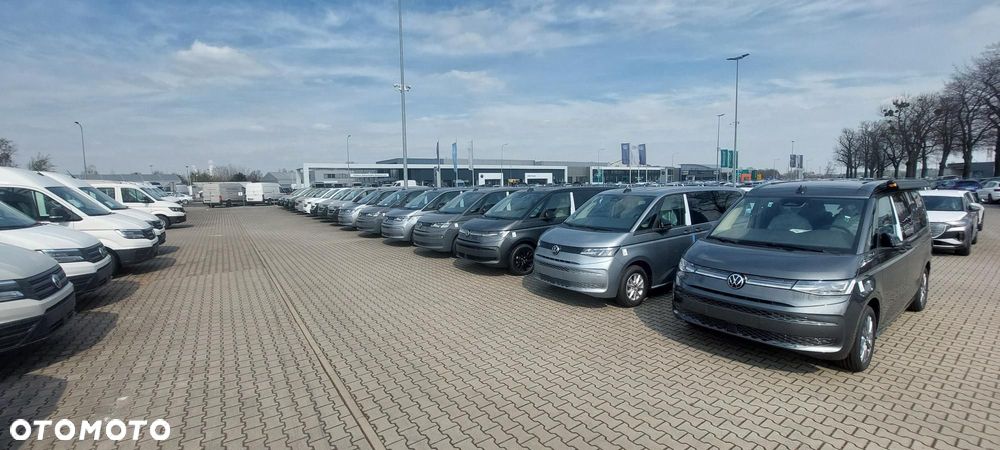 Volkswagen Caravelle - 14