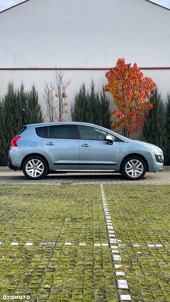 Peugeot 3008 2.0 HDi HYbrid4 - 14