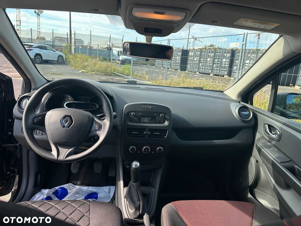 Renault Clio - 6