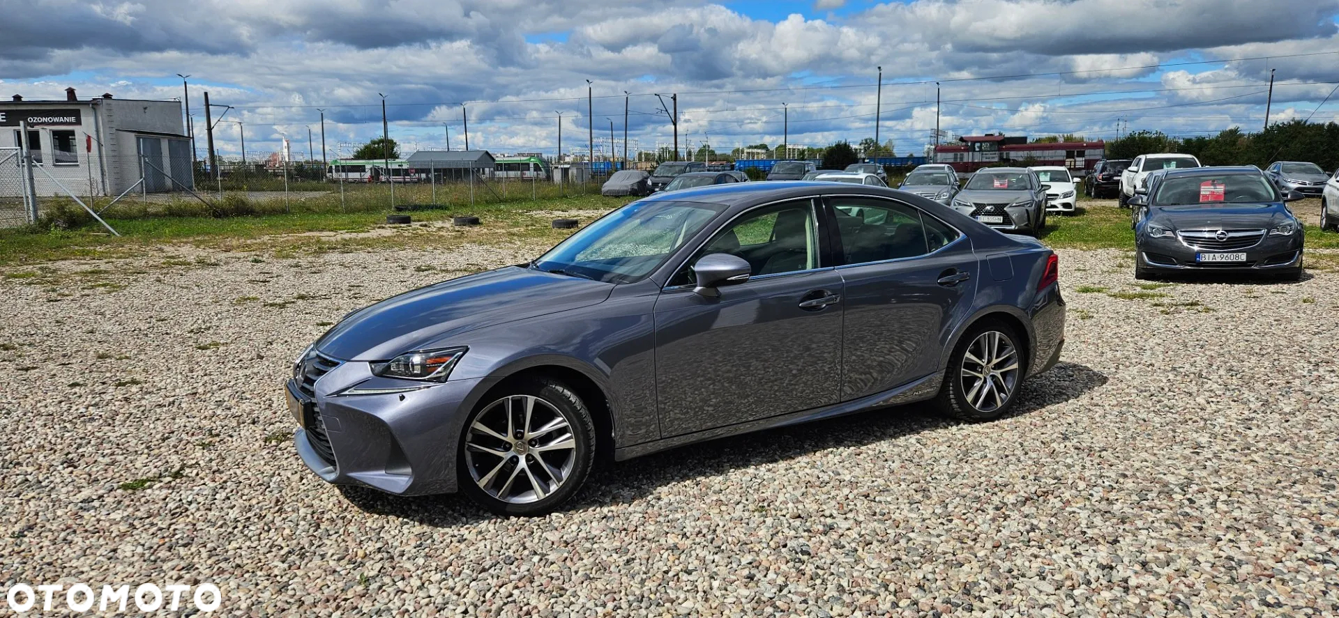 Lexus IS 300h Business Edition - 9