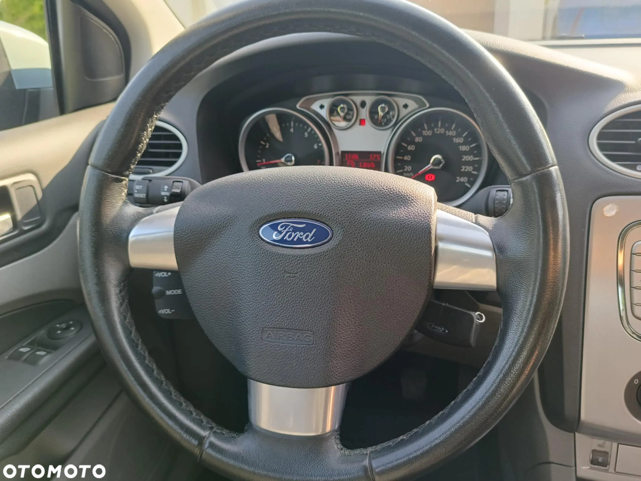 Ford Focus 1.4 Ambiente - 15