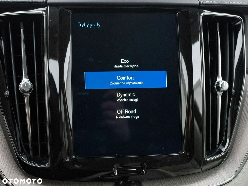 Volvo XC 60 - 21