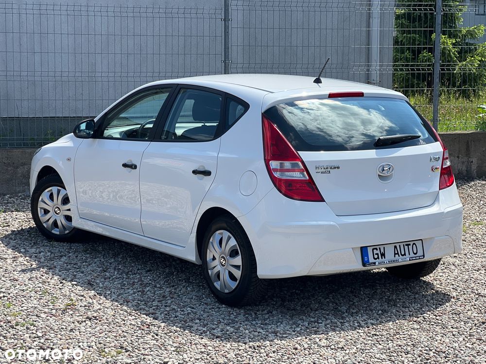 Hyundai i30 1.4 FIFA WM Edition - 6