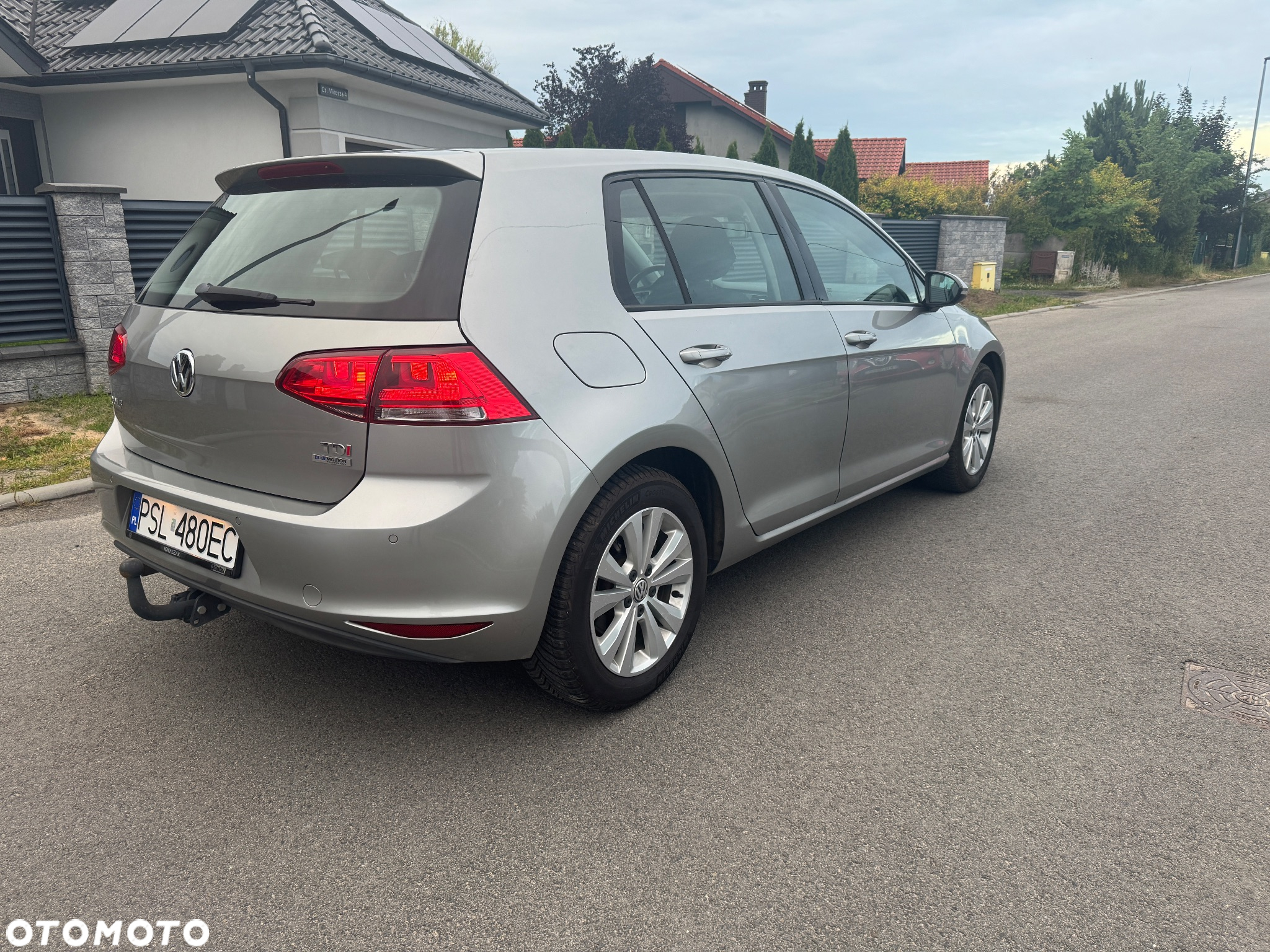 Volkswagen Golf 1.6 TDI BlueMotion Technology Comfortline - 4