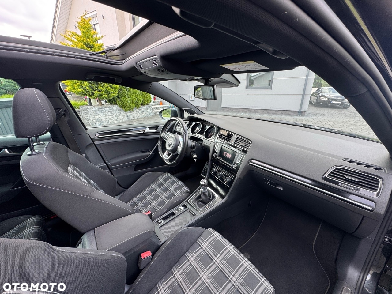 Volkswagen Golf VII 2.0 TDI BMT GTD - 9