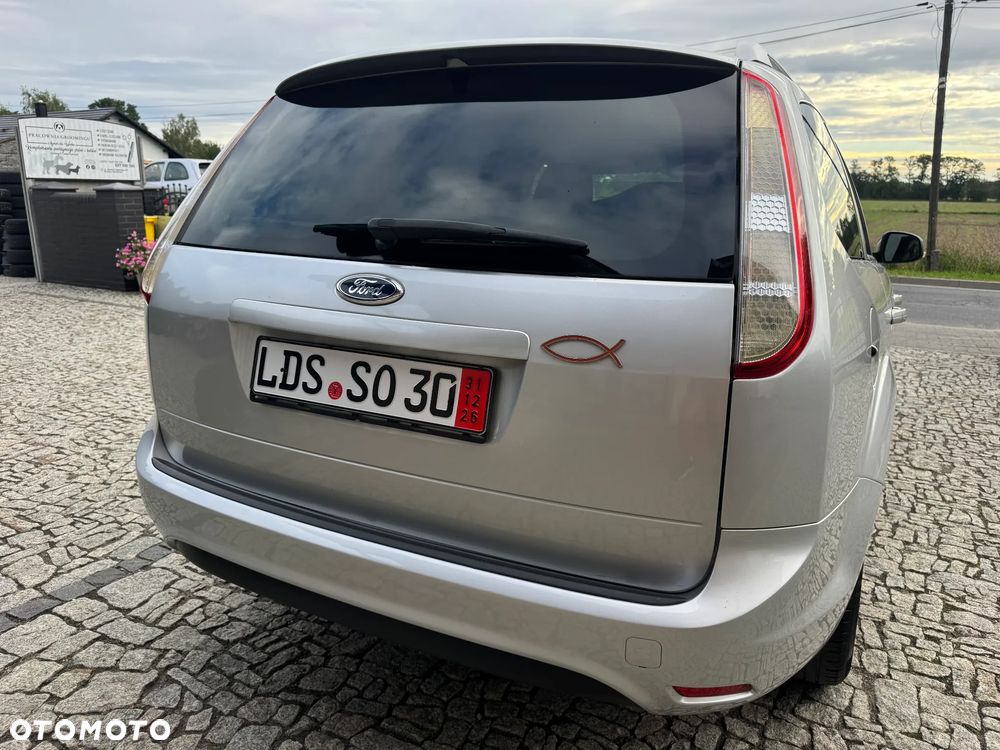 Ford Focus 1.6 Sport - 14