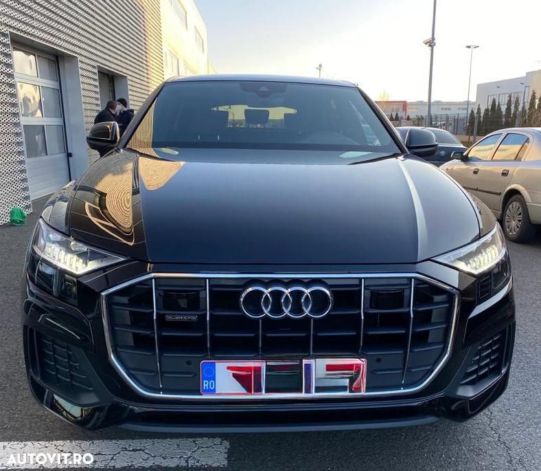 Audi Q8 - 1