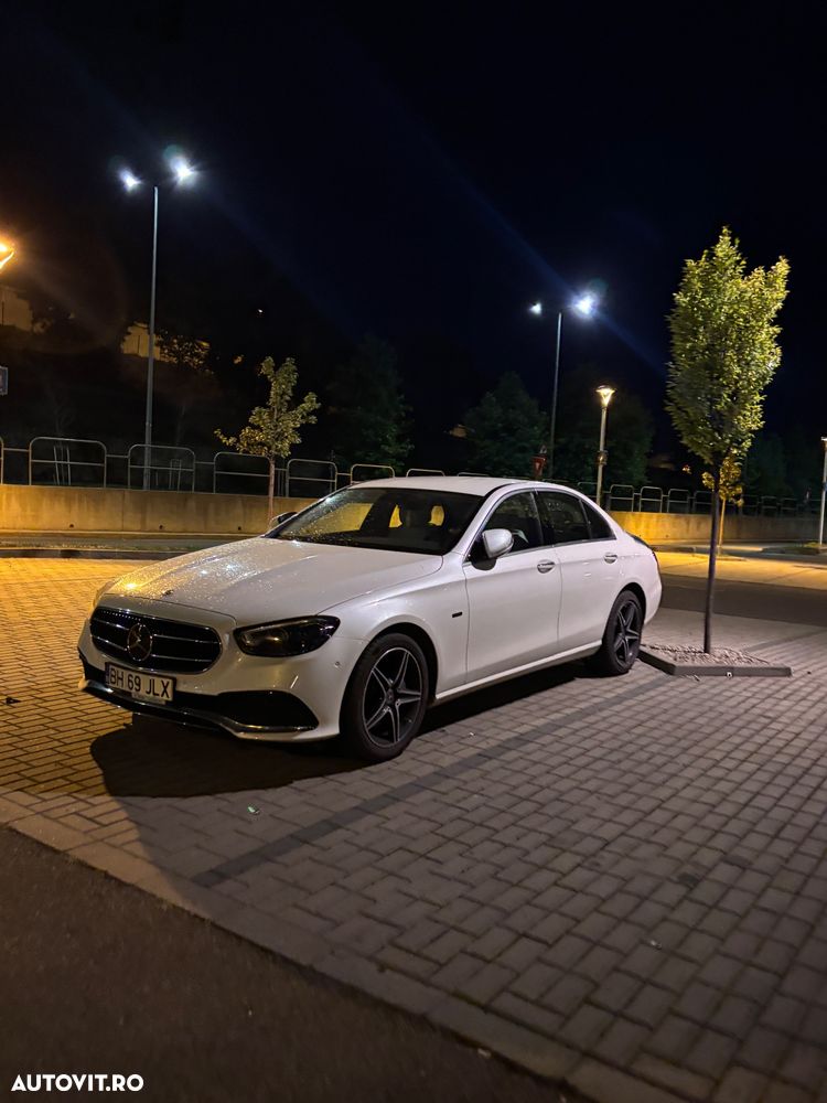 Mercedes-Benz E - 15