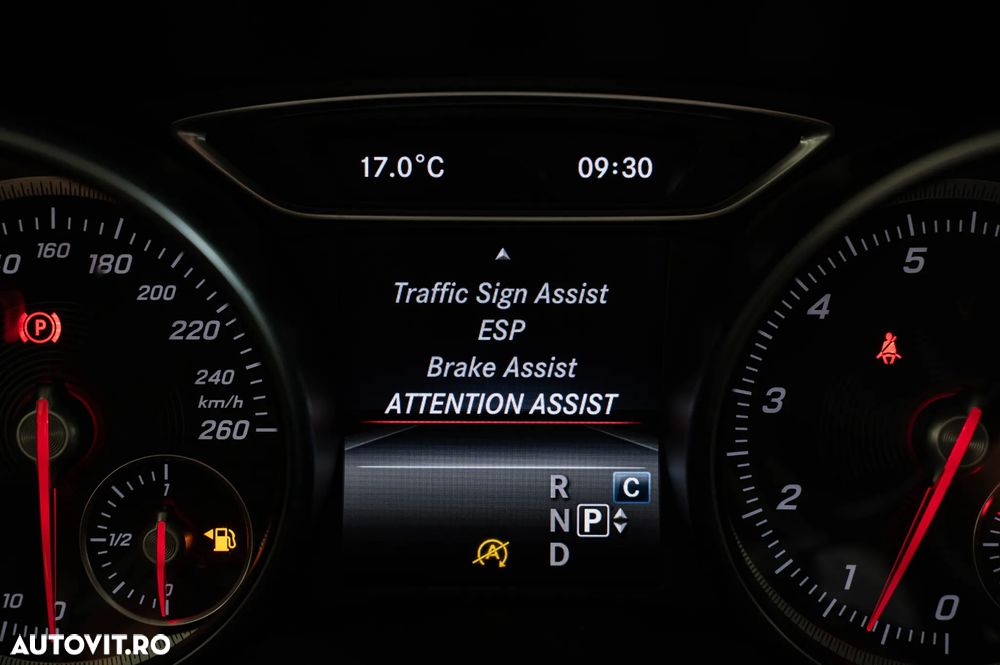 Mercedes-Benz GLA 250 7G-DCT UrbanStyle Edition - 33