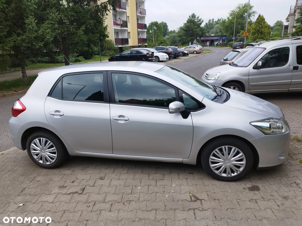 Toyota Auris 1.33 VVT-i Terra - 12