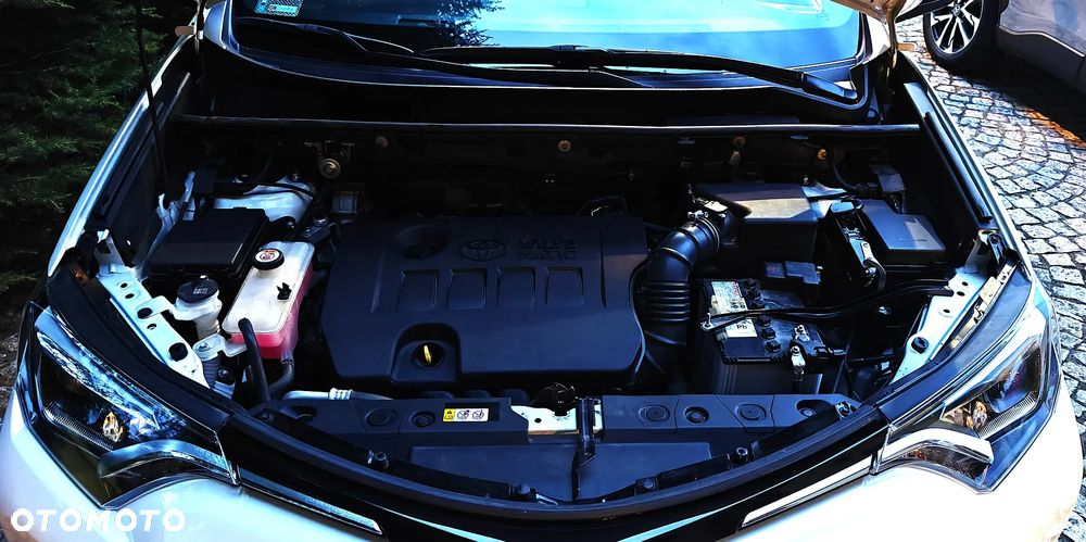 Toyota RAV4 2.0 Premium 4x4 MS - 11