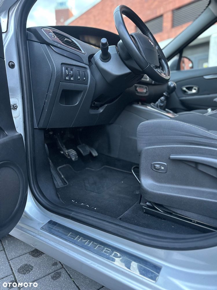 Renault Scenic ENERGY TCe 130 S&S Bose Edition - 28
