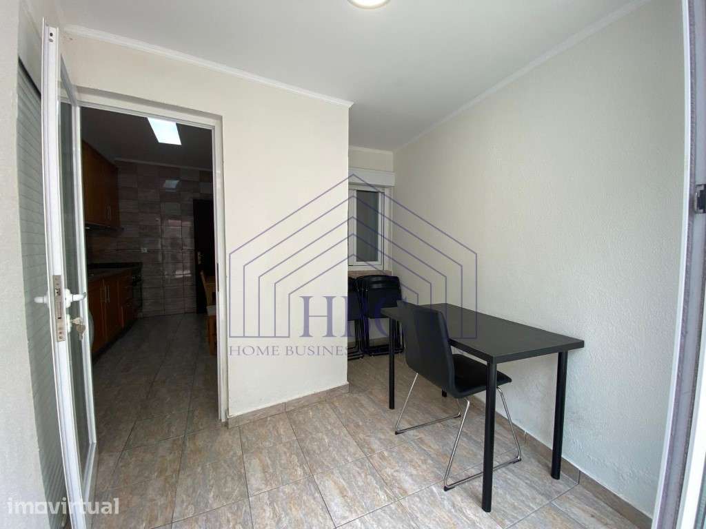 APARTAMENTO T2 MOBILADO, COM TERRAÇO EM ALMADA - Grande imagem: 5/34