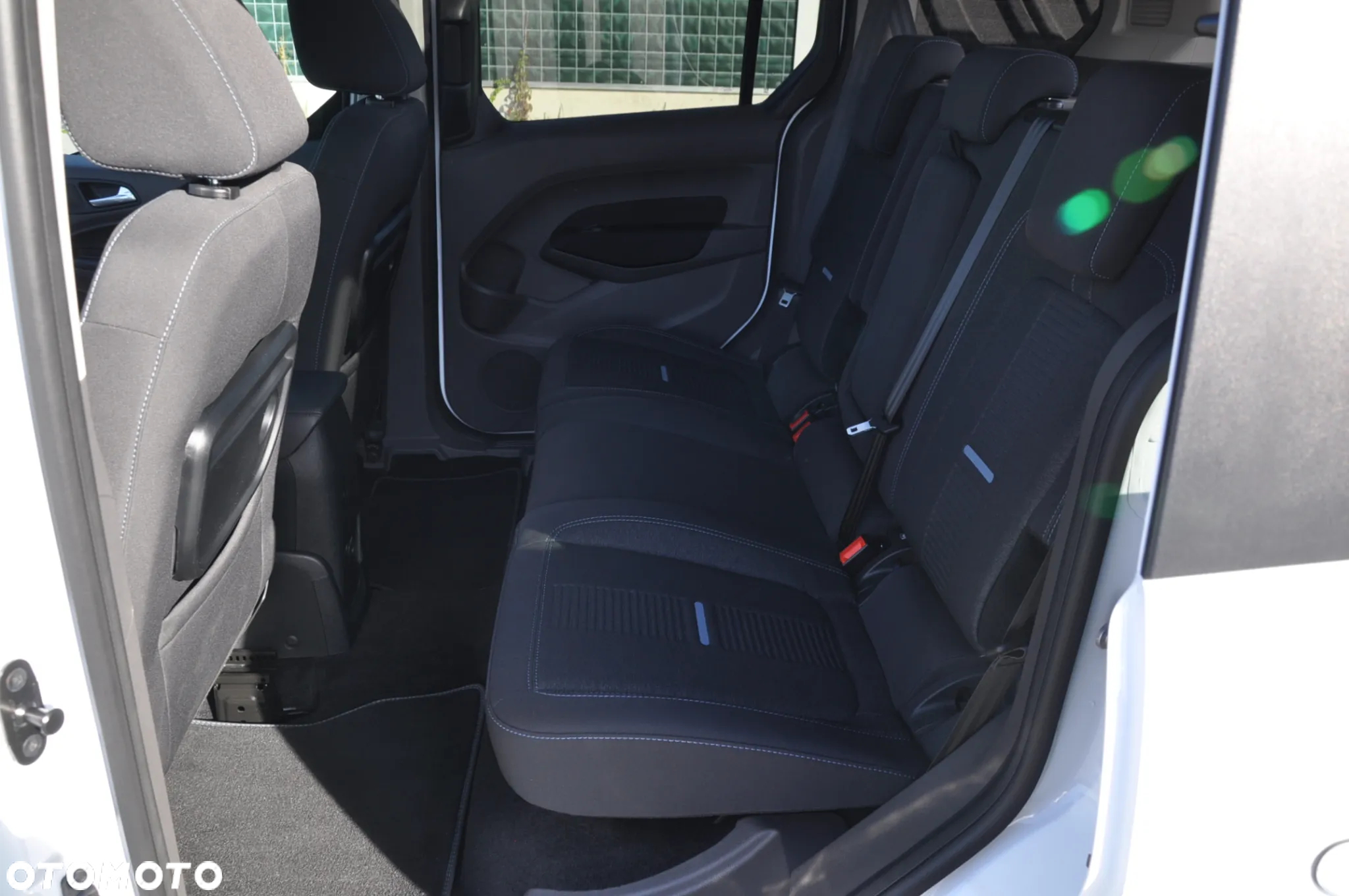 Ford Tourneo Connect 1.5 EcoBlue Active PowerShift - 22