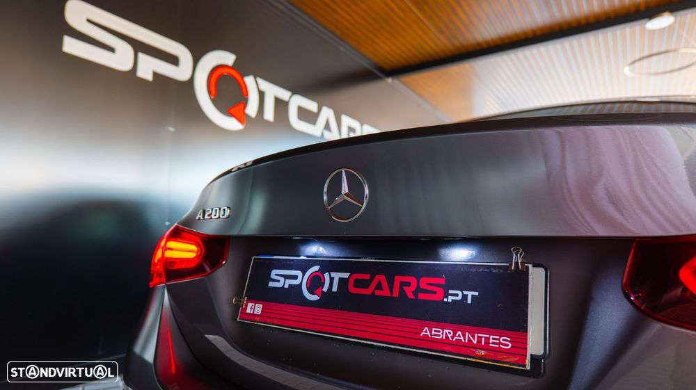 Mercedes-Benz A 200 Limousine AMG Line Aut. - 29