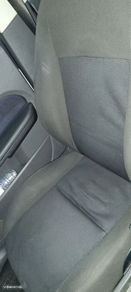 Ford Focus 1.6 TDCi Sport - 10