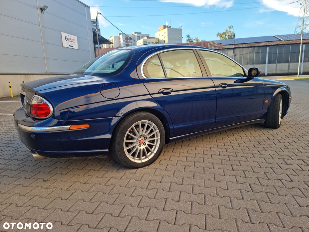 Jaguar S-Type - 4