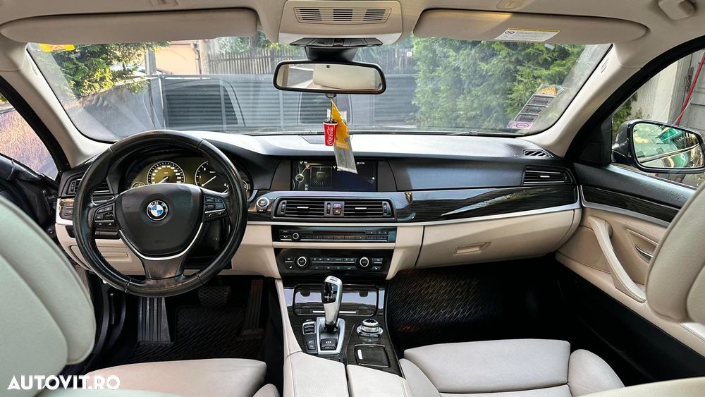 BMW Seria 5 525d xDrive Sport-Aut. - 11