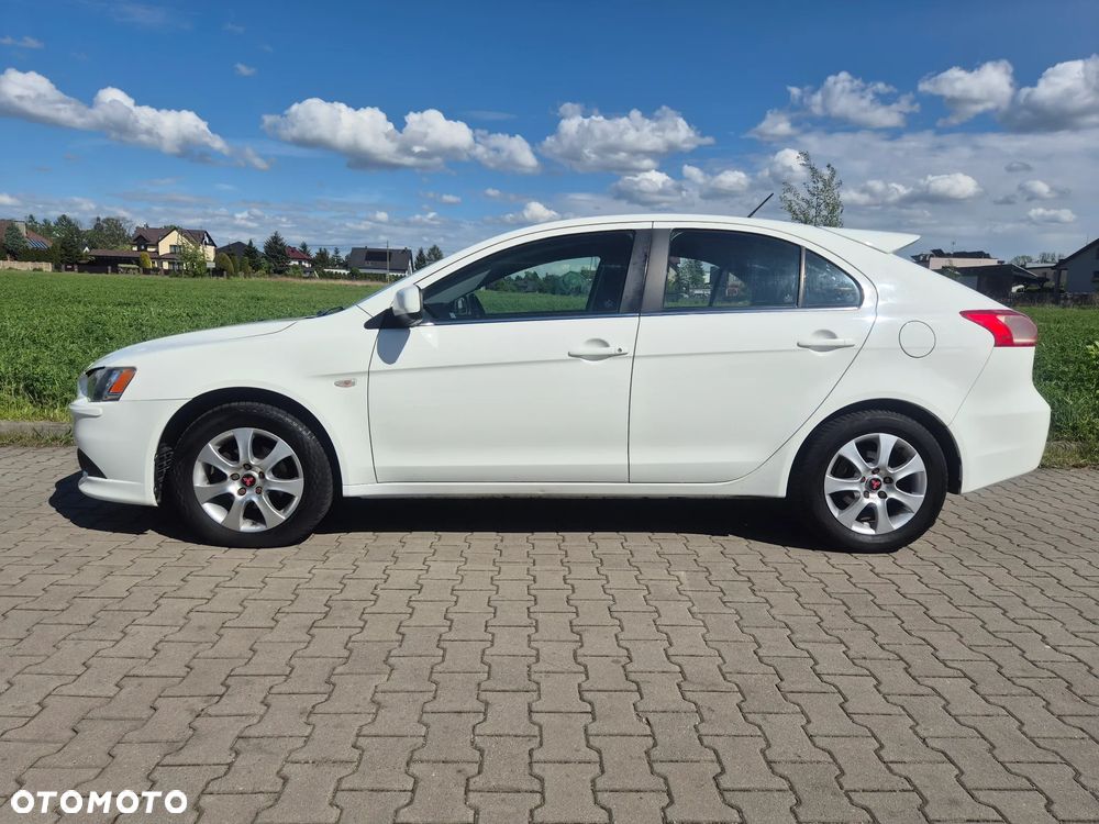 Mitsubishi Lancer 1.5 Invite - 18