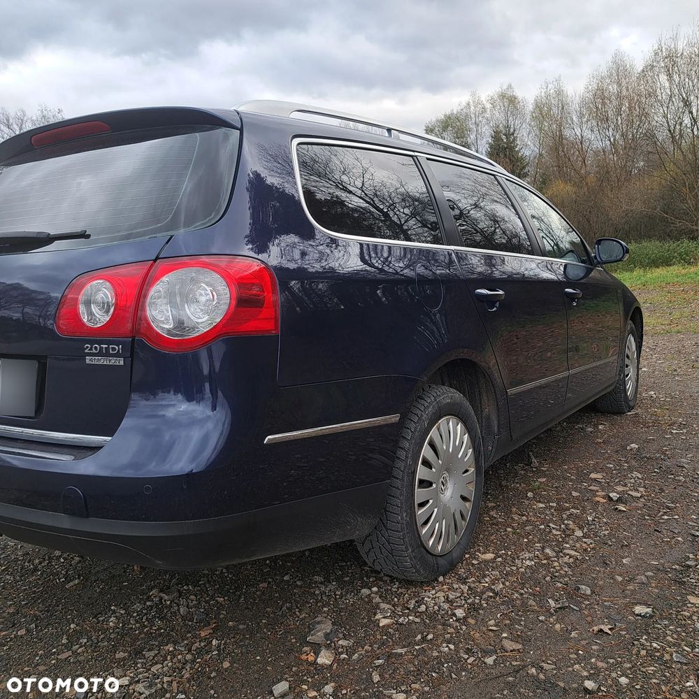 Volkswagen Passat Variant 2.0 TDI 4Motion Highline - 4