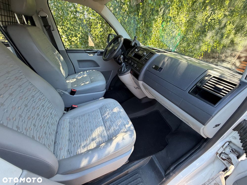 Volkswagen Transporter - 9
