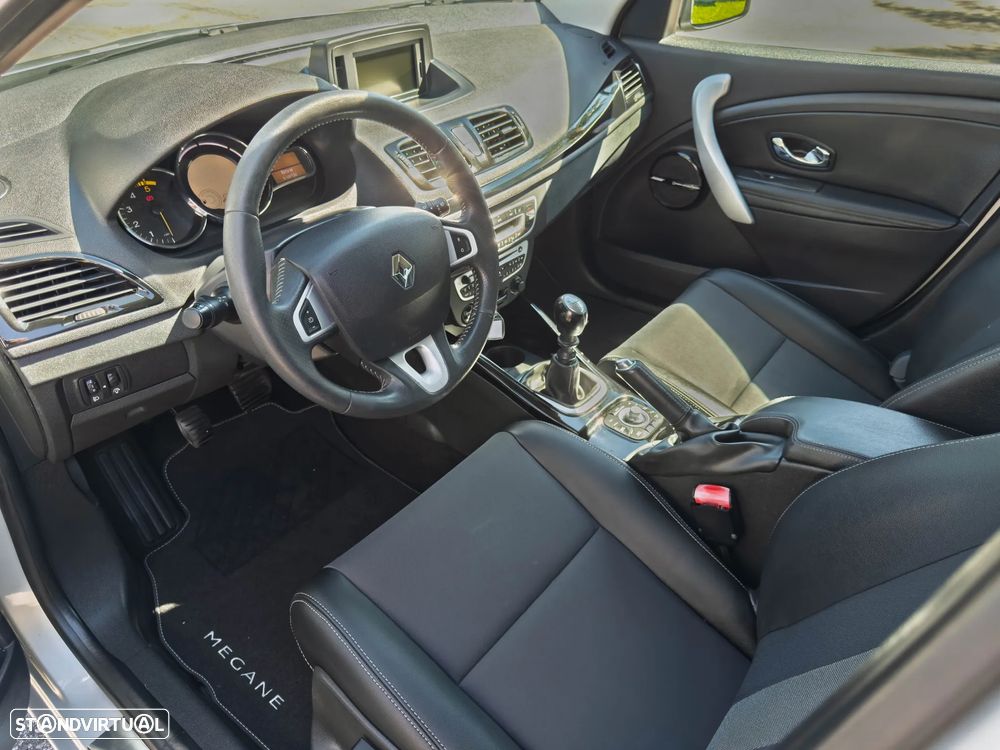 Renault Mégane Sport Tourer ENERGY dCi 110 Start & Stopp Bose Edition - 8