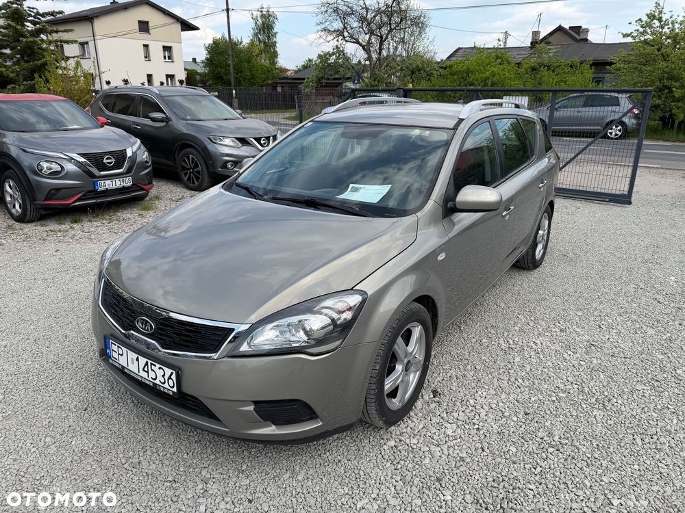 Kia Ceed 1.4 CVVT Attract - 1