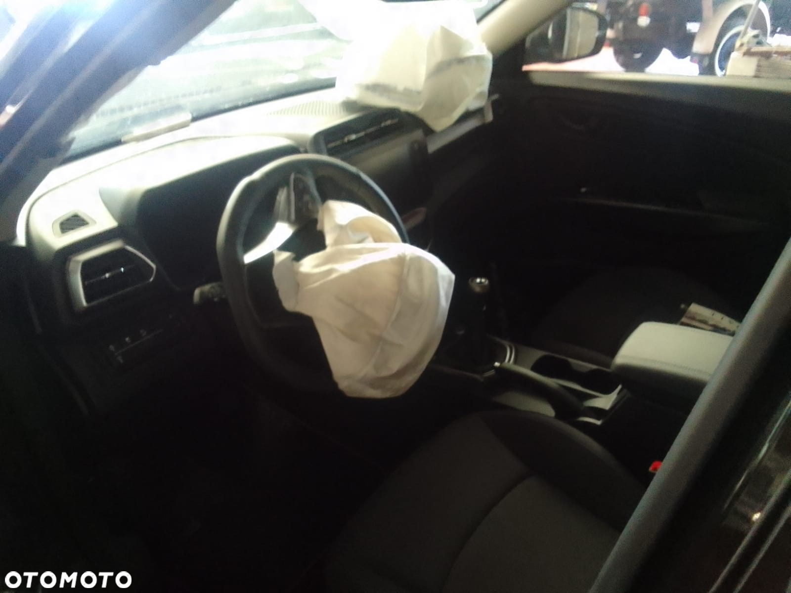 SsangYong/KGM Tivoli 1.5 T-GDi 2WD Amber - 8