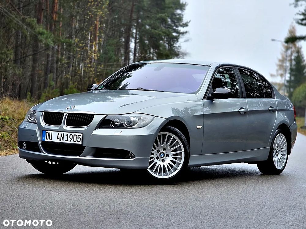 BMW Seria 3 320i - 5