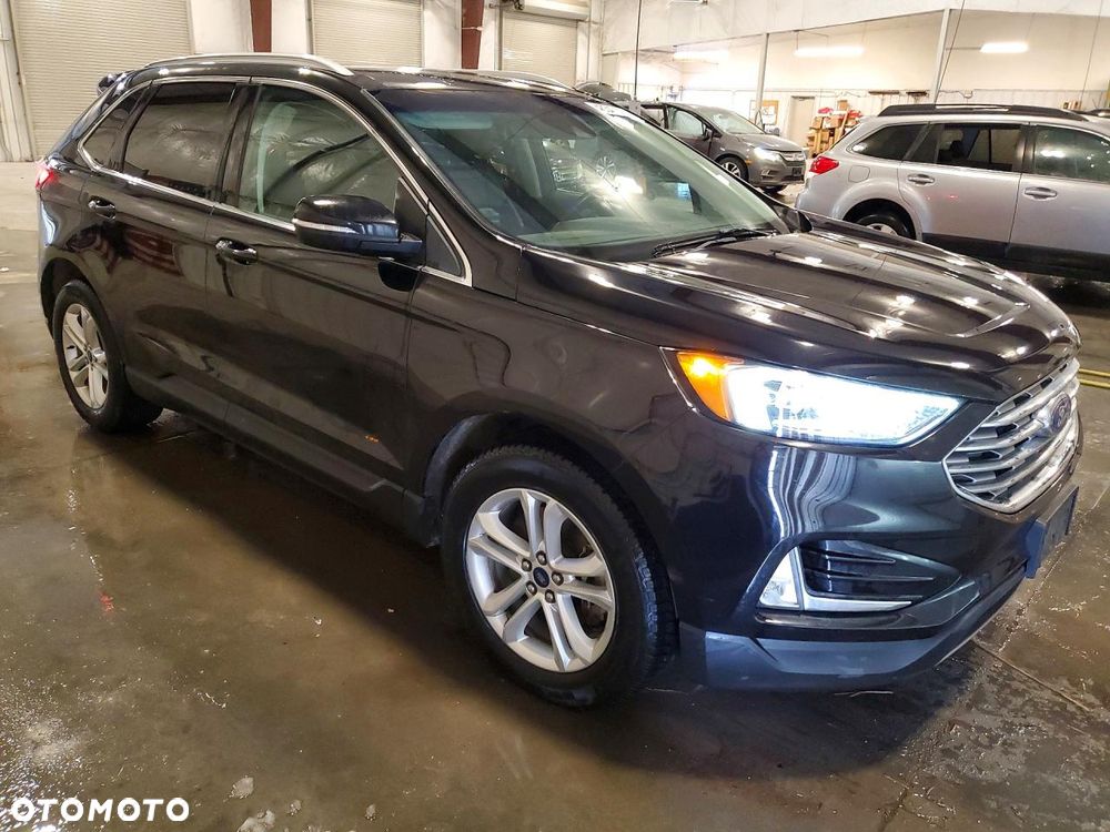 Ford Edge - 2