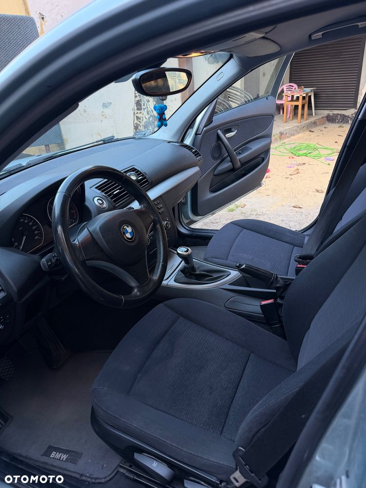 BMW Seria 1 118d - 14
