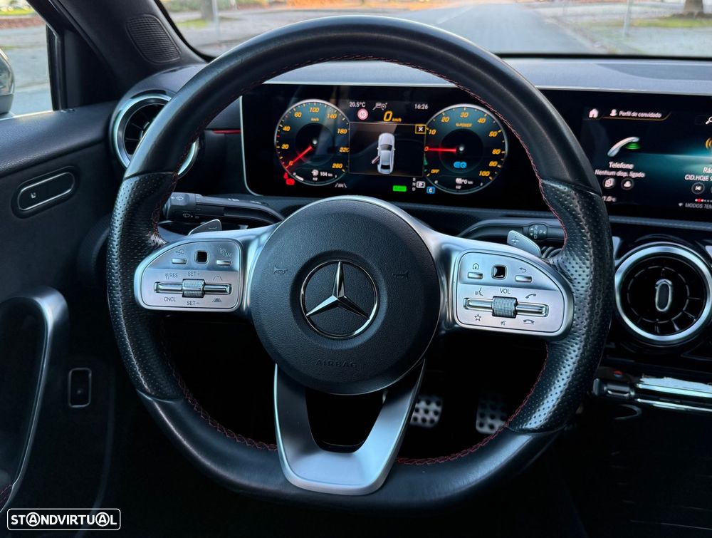 Mercedes-Benz A 250 Limousine e 8G-DCT AMG Line - 11